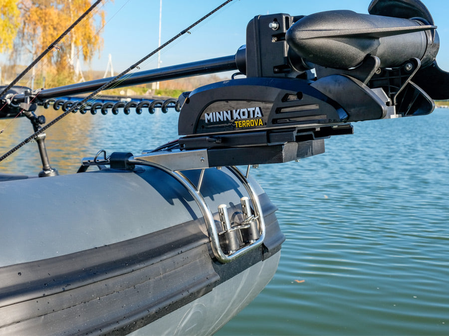Allroundmarin Predator Boot mit Bugmotor